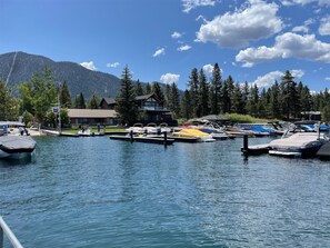 Marina - Luxury Mountain Retreat | Walk to Heavenly | TW504 (South Lake Tahoe)