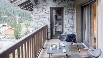 Apartamento, 4 quartos, sacada | Sacada