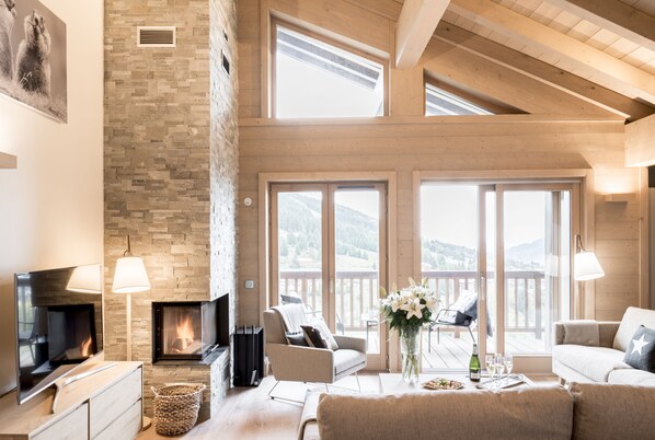 Apartment, 4 Bedrooms, Balcony | Living room | Smart TV, fireplace - Mammoth Lodge Apartment T5 D07 (Courchevel)