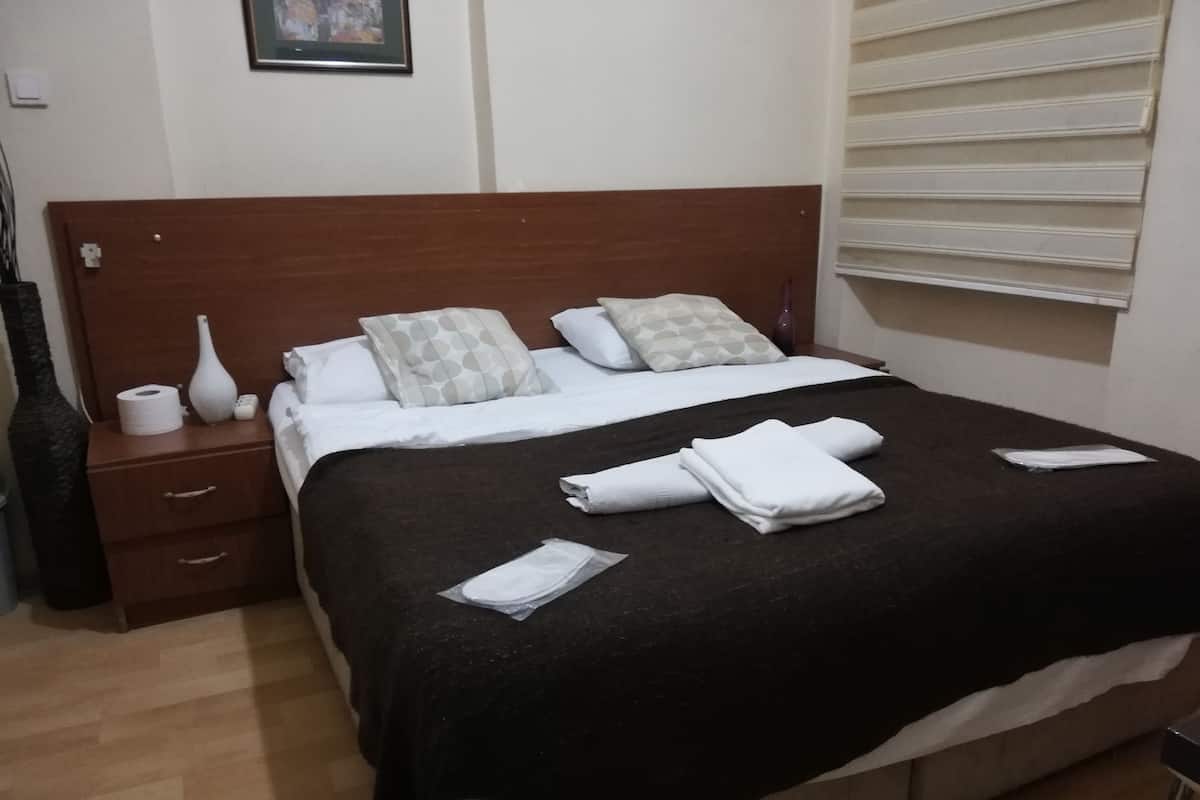 Chambre Double Ăconomique | Bureau, Wi-Fi gratuit