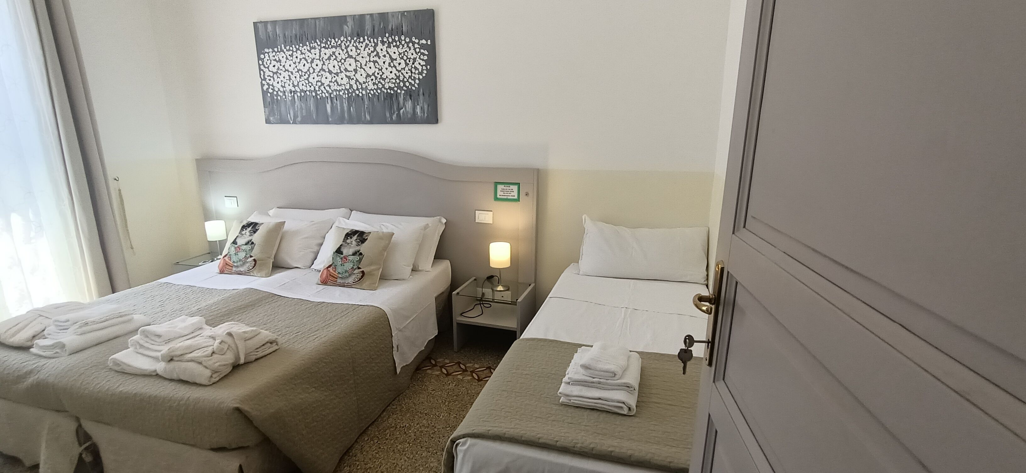 Triple Room, Private Bathroom | 4 bedrooms, premium bedding, down comforters, minibar