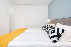 3 bedrooms, iron/ironing board, travel cot, free WiFi