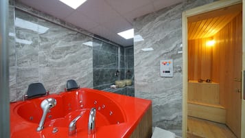Habitación Royal doble | Bañera de hidromasaje