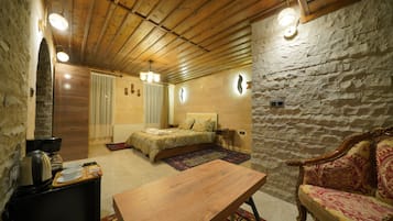 Royal Double Room | Minibar, desk, laptop workspace, blackout drapes