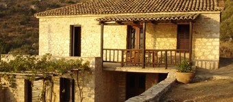 House with character, very quiet, tastefully decorated 