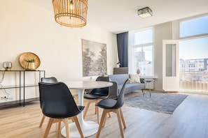 Desk, iron/ironing board, free WiFi, bed sheets - MyCityLofts - Eendrachtsweg (Rotterdam)