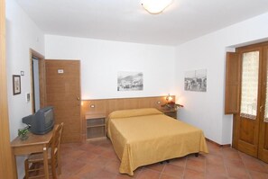 Desk, cots/infant beds, rollaway beds, free WiFi