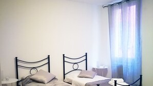 Unclassified image, 4 of 9, button - Bed&Breakfast San Vitale 47 (Bologna)