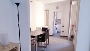 Unclassified image, 5 of 9, button - Bed&Breakfast San Vitale 47 (Bologna)