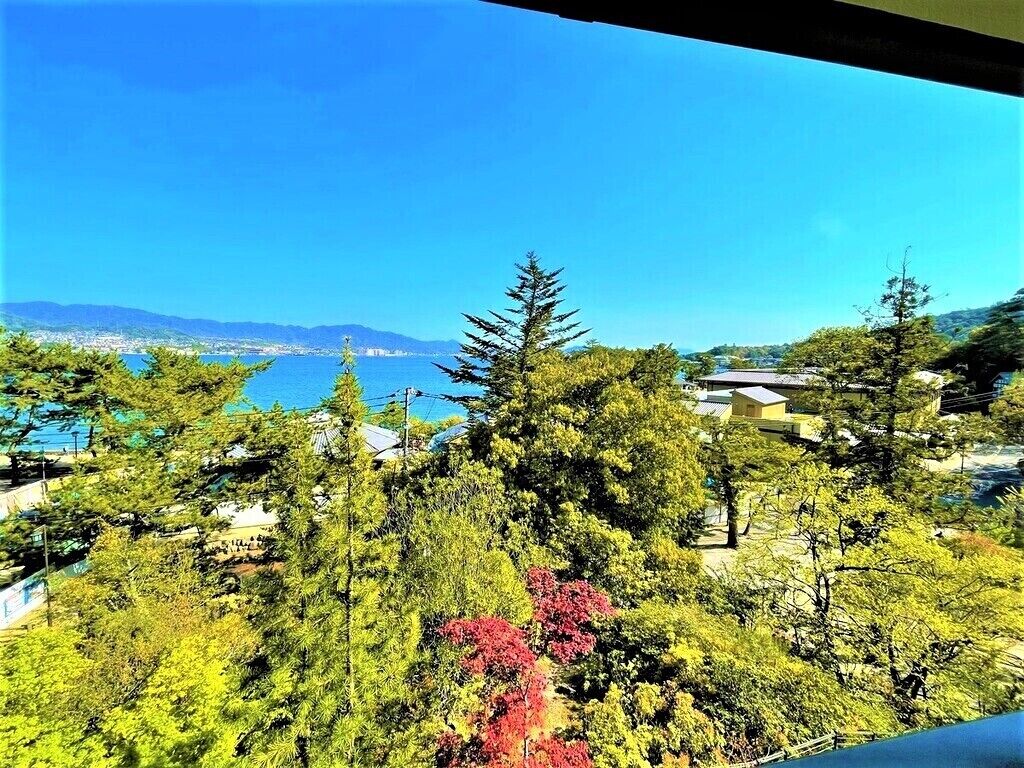 In-room safe, free WiFi, bed sheets