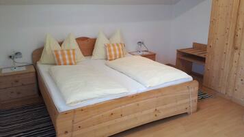 2 chambres, lit parapluie, Wi-Fi, draps fournis