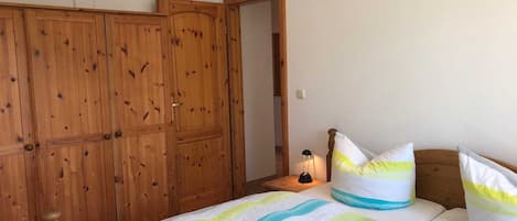 2 soverom, reiseseng for barn og wi-fi