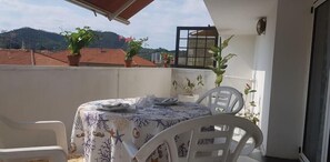 Executive Apartment, 2 Bedrooms, Kitchen, City View | Terrace/patio