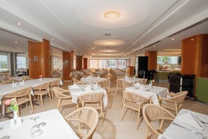 Dining - Island Resorts Marisol (Rhodes)