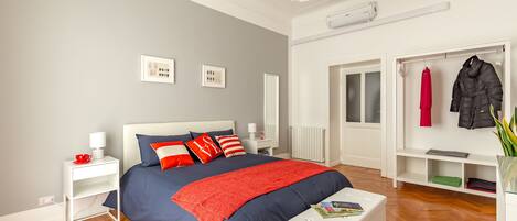 Apartment, 2 Bedrooms | 2 bedrooms, iron/ironing board, free cots/infant beds, free WiFi