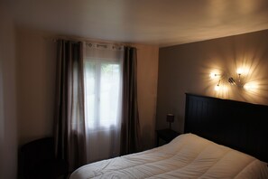 1 bedroom, iron/ironing board, travel crib, free WiFi - T2 quiet, comfortable close to the Basque Coast (Souraïde)