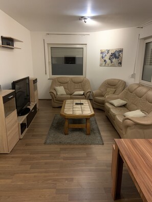Apartment, 2 Schlafzimmer, Erdgeschoss (No. 1) | Wohnbereich