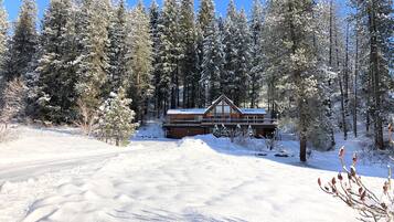 Enceinte de lâhĂ©bergement