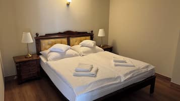 Individualmente mobiliados, cortinas blackout, Wi-Fi de cortesia