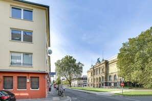Front of property - Stay Here ND Apartments (Krefeld)