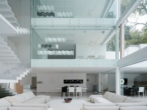 奢华独立别墅, 无烟房 | 起居区 | 平板电视