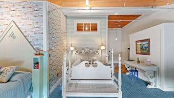 GG's Attic (206) | Individually decorated, individually furnished, free cribs/infant beds