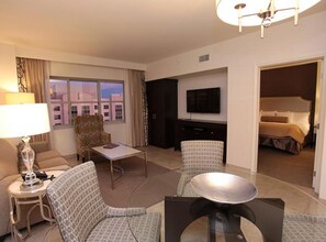 TV, videospill, DVD-spiller og bordtennis