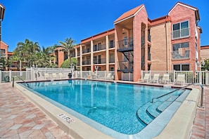 Pool - < 2 Mi to Coast: St Pete Beach Gem w/ Pool Access (St Pete Beach)