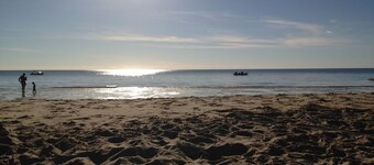 Views Of Cape Cod Bay at Campground Beach, A/C, Heat, Wifi, Outdoor Shower