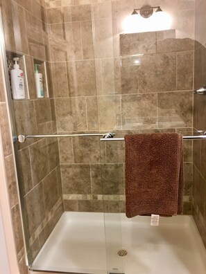 Casa de campo de lujo, 1 cama Queen size, para no fumadores | Regadera en el baño