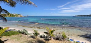On the beach - Villa Key Lime (St. Barthelemy)