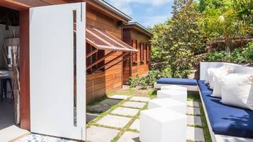 Khuôn viên nơi lưu trú