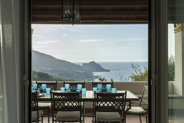 Dining - Villa Il Basto 8 by Massimo Villas (Cefalù)