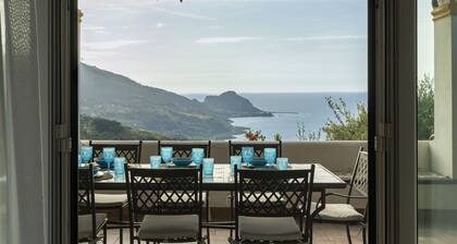 Villa Il Basto est une belle villa récemment rénovée face à la mer avec des terrasses lisses pour se détendre