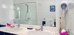 Bathroom - Villa Mahogany (St. Barthelemy)