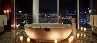 Waldorf Astoria Dubai International Financial Centre