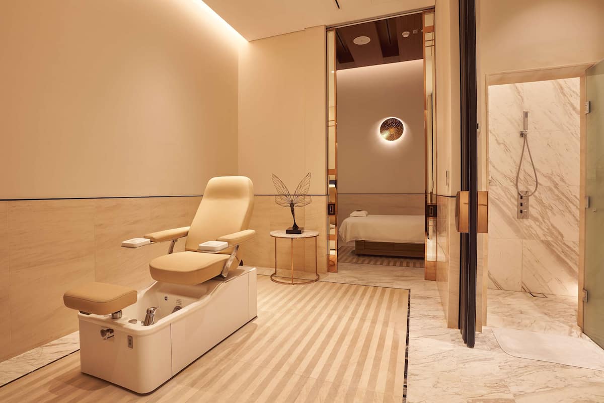 couples treatment room(s), steam room, body treatments