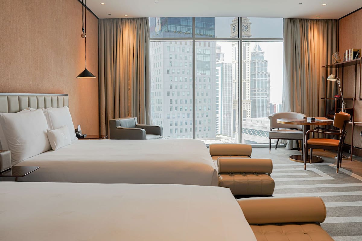 1 bedroom, premium bedding, minibar, in-room safe