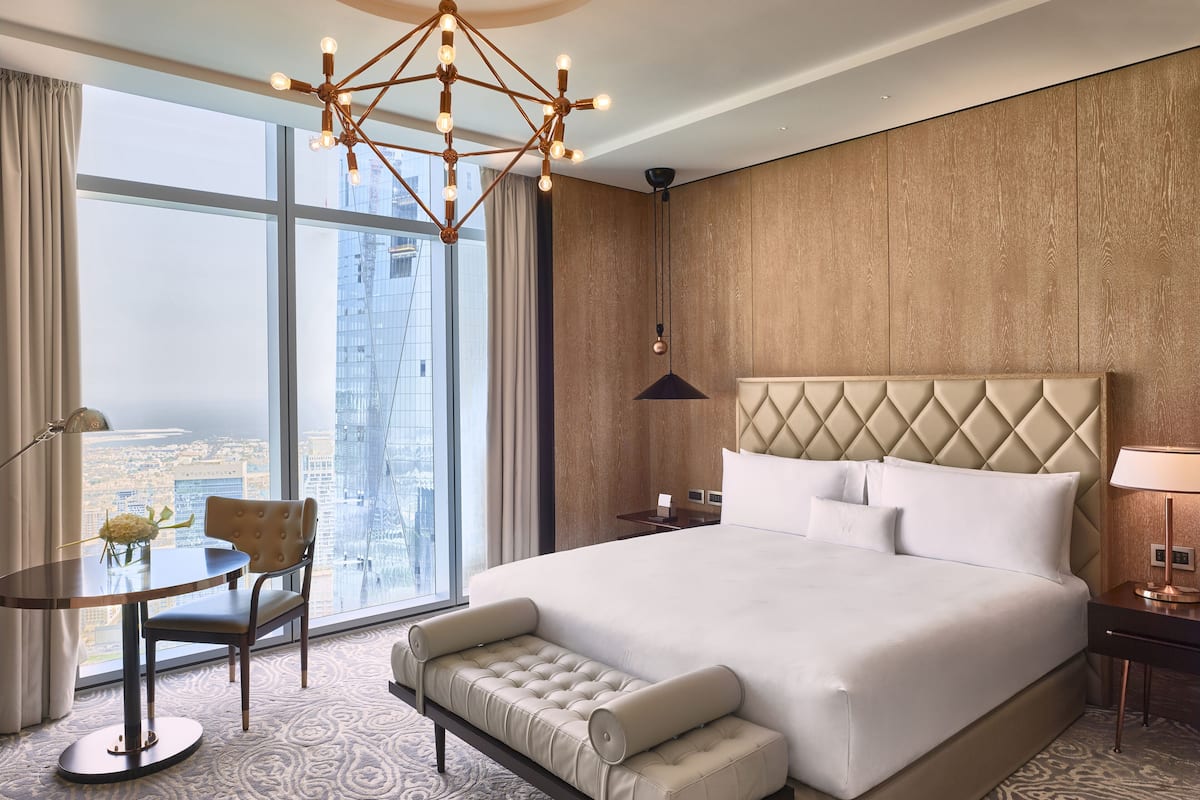 Premium bedding, minibar, in-room safe, desk