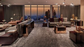 Presidential Suite, 1 Katil Raja (King) | Peralatan tempat tidur premium, bar mini, peti besi dalam bilik, meja 