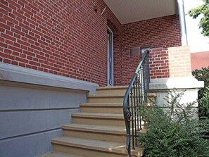 تفاصيل الفندق من الخارج