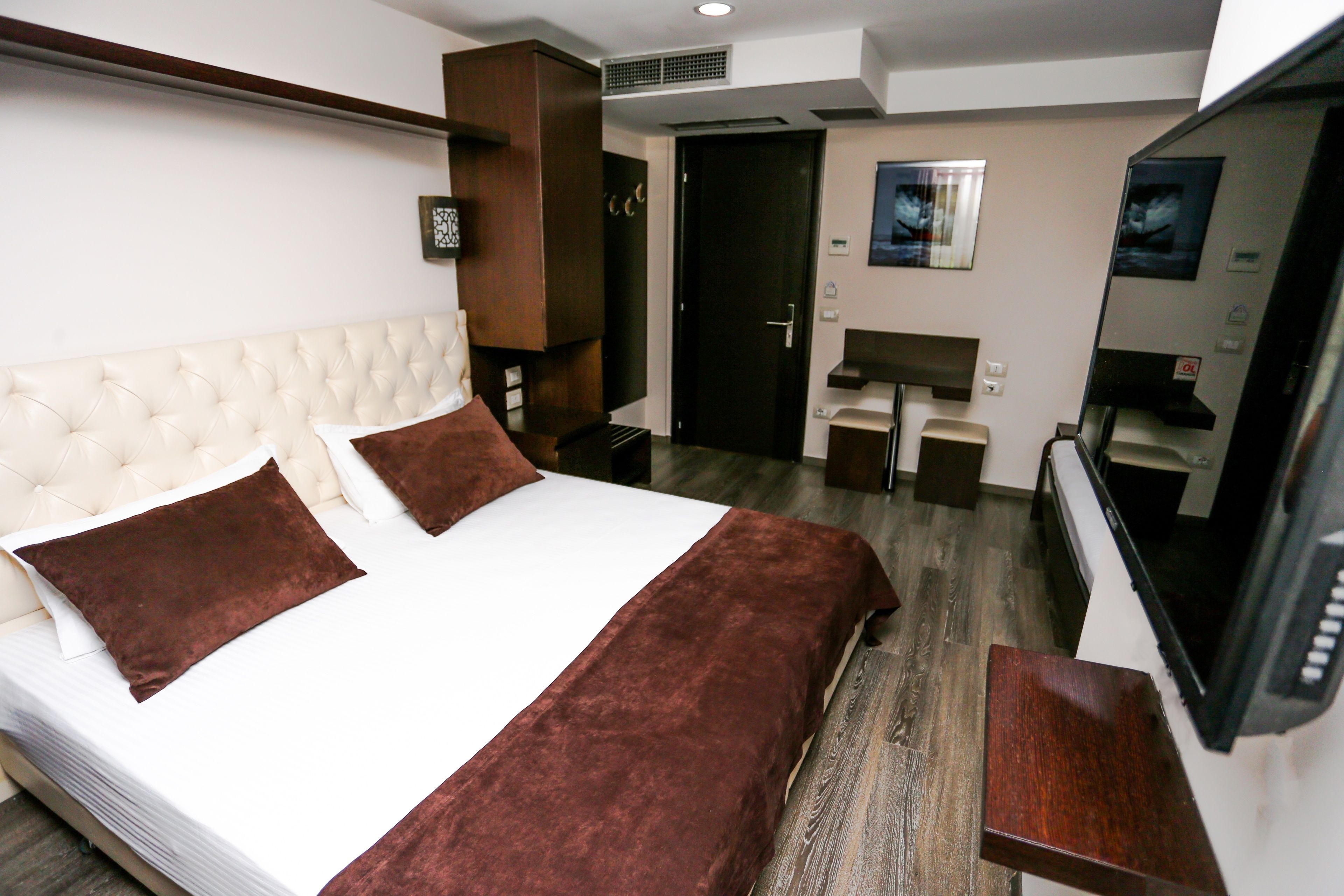 Photo - Hotel Town House