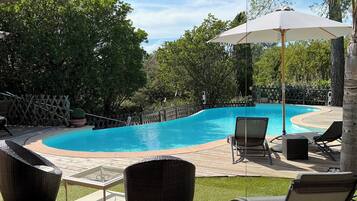 Piscine extérieure