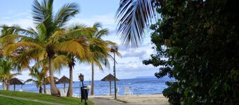 N°E7ZXTF- SYMPATHIC APT. in BEAUTIFUL VILLA 200M Beach