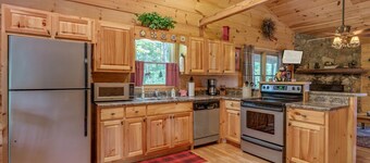 Dogwood Cabin | Hot Tub | Outdoor Fireplace | Grill
