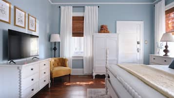 Rumah, Beberapa Tempat Tidur, Bebas Asap Rokok | Brankas dan didekorasi berbeda-beda