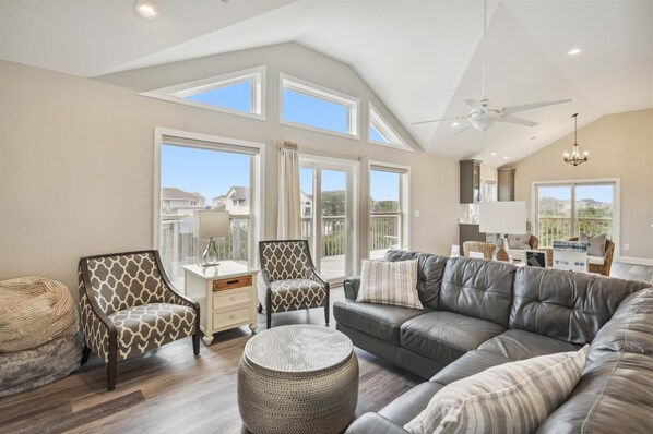 TV, fireplace, DVD player