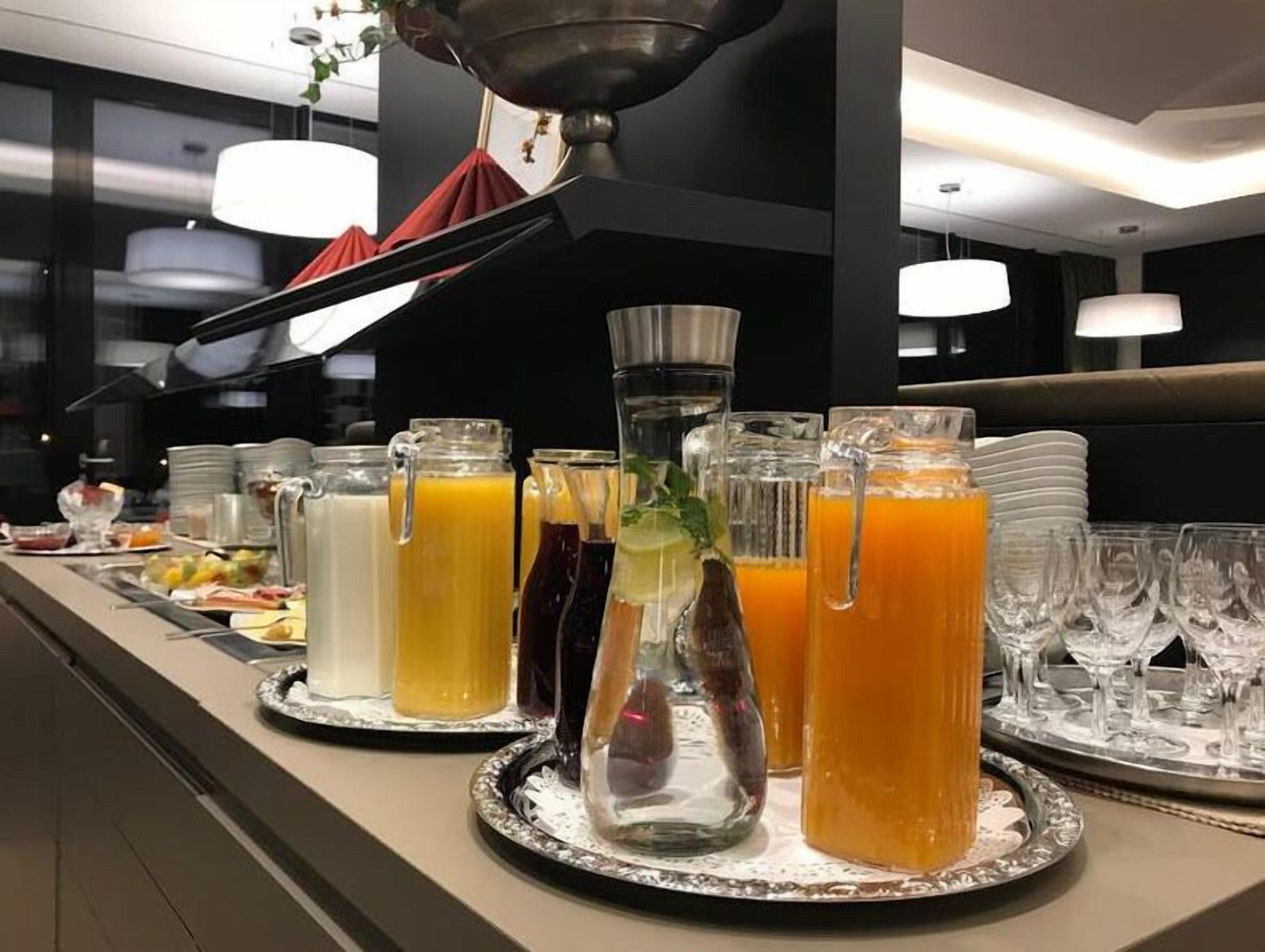 Petit déjeuner buffet