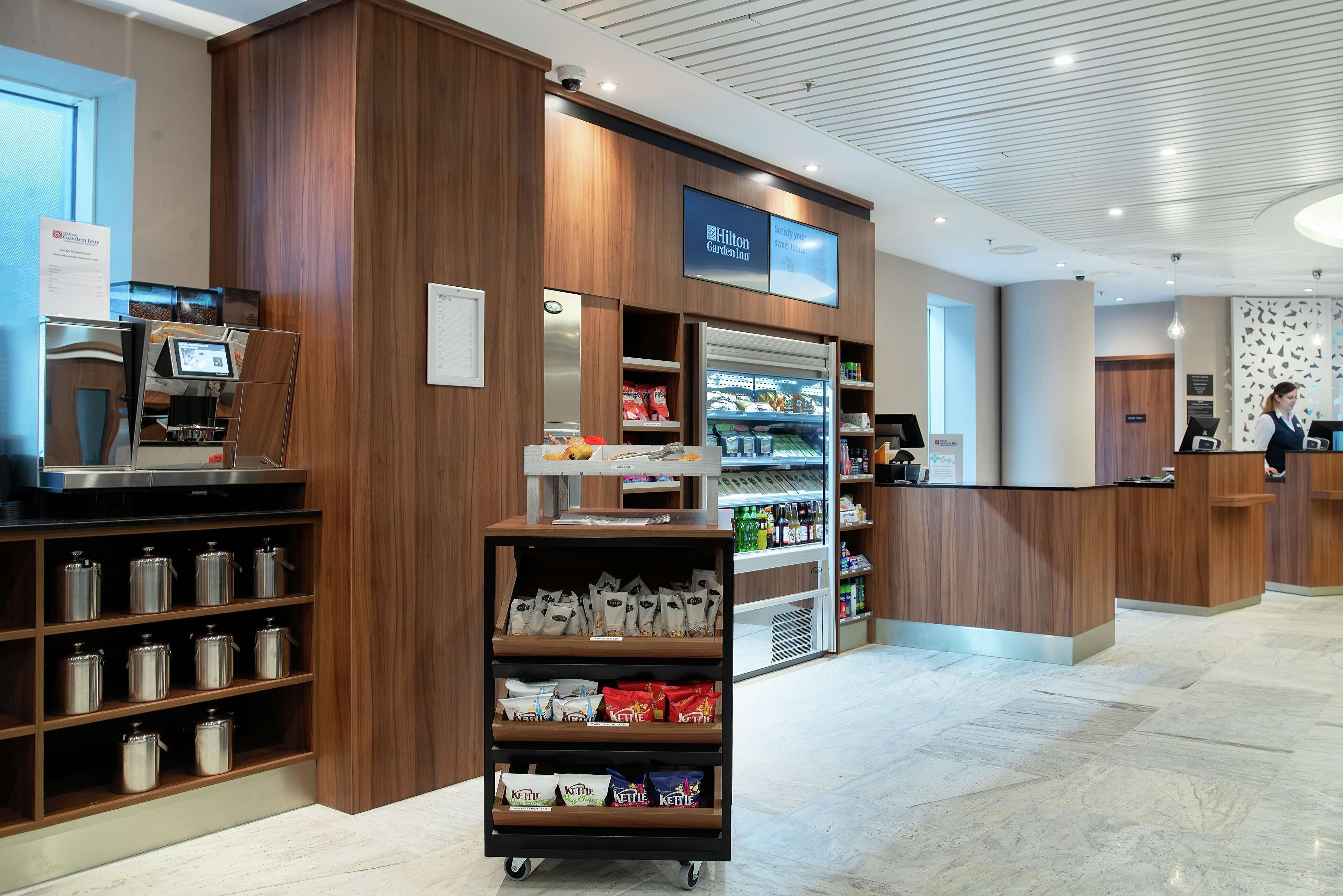 Photo - Hilton Garden Inn London Heathrow Terminal 2 and 3