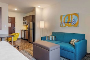 Suite, 1 King Bed with Sofa bed, Accessible, Non Smoking (Efficiency) | Pillowtop beds, desk, blackout drapes, iron/ironing board - MainStay Suites Newnan Atlanta South (Newnan)